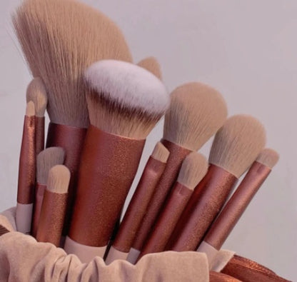 13Gb Aplauzuma otu komplekts Make Up Korektors Brush Brush Pulveris Brush Acu ēnas Highlighter Foundation Brush Kosmētikas skaistumkopšanas instrumenti